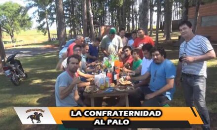 LA CONFRATERNIDAD AL PALO